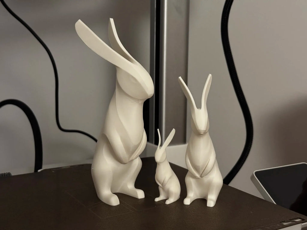 Skulptur HASE – 3D-gedruckte Hasenfigur modern, geometrisch und stilvoll, Dekofigur für Frühling & Geschenk | 3D Druck Statue | DekoFusion