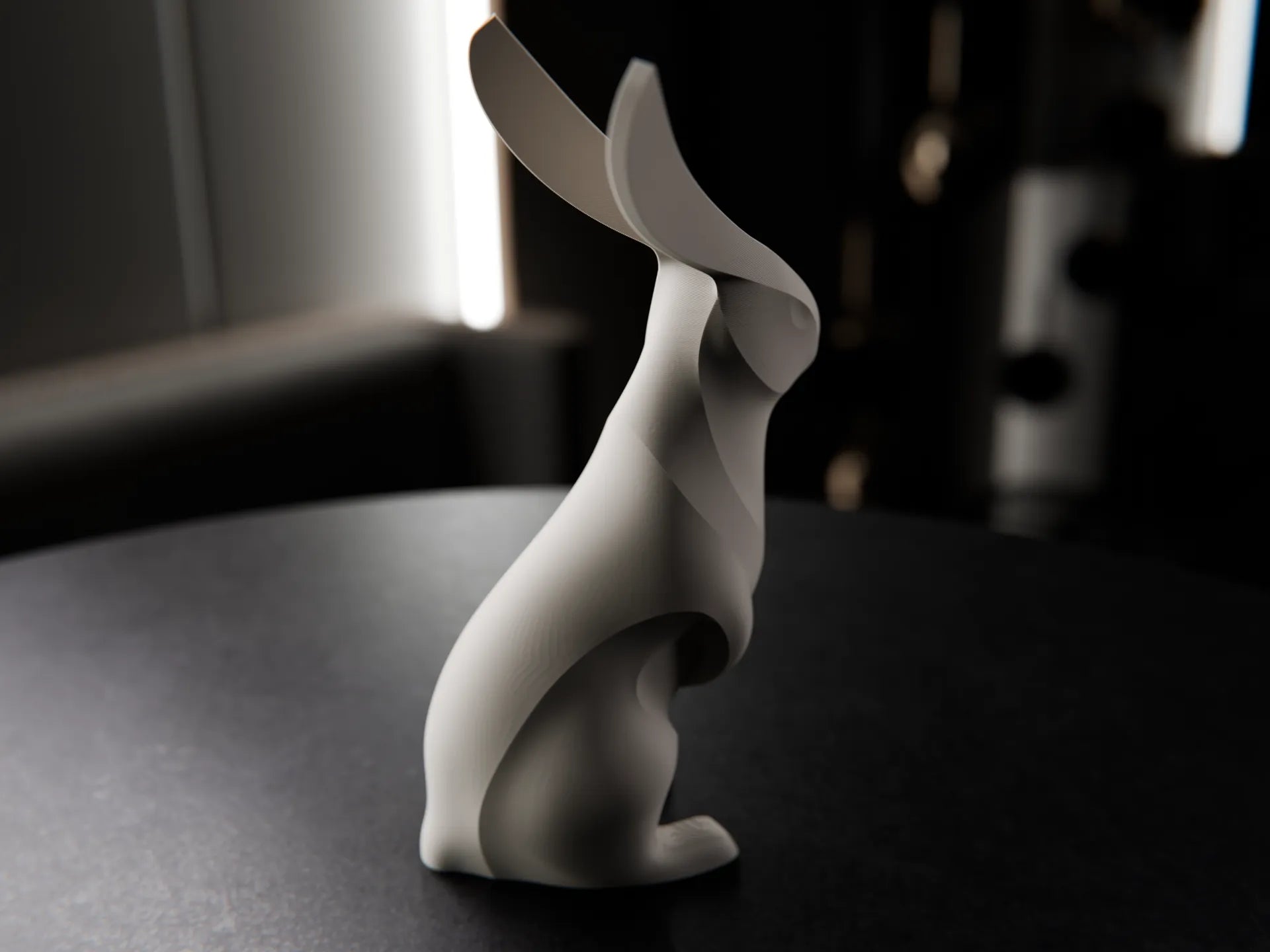 Skulptur HASE – 3D-gedruckte Hasenfigur modern, geometrisch und stilvoll, Dekofigur für Frühling & Geschenk | 3D Druck Statue | DekoFusion